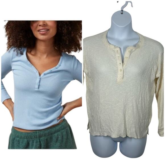 AE American Eagle Cream Waffle Long Sleeve Henley Tee Size XS - Picture 1 of 12